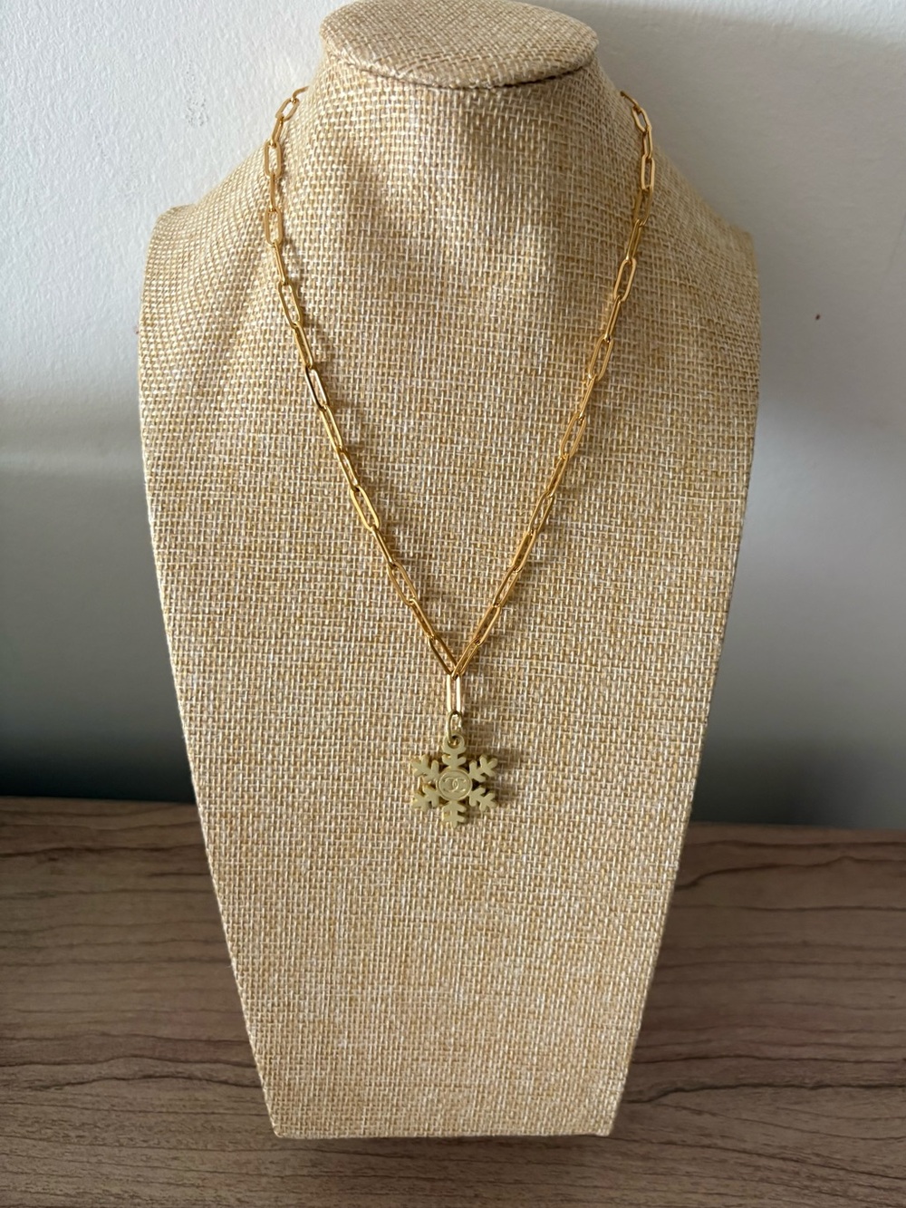 Chanel Gold Snowflake Charm Pendant Necklace Paperclip